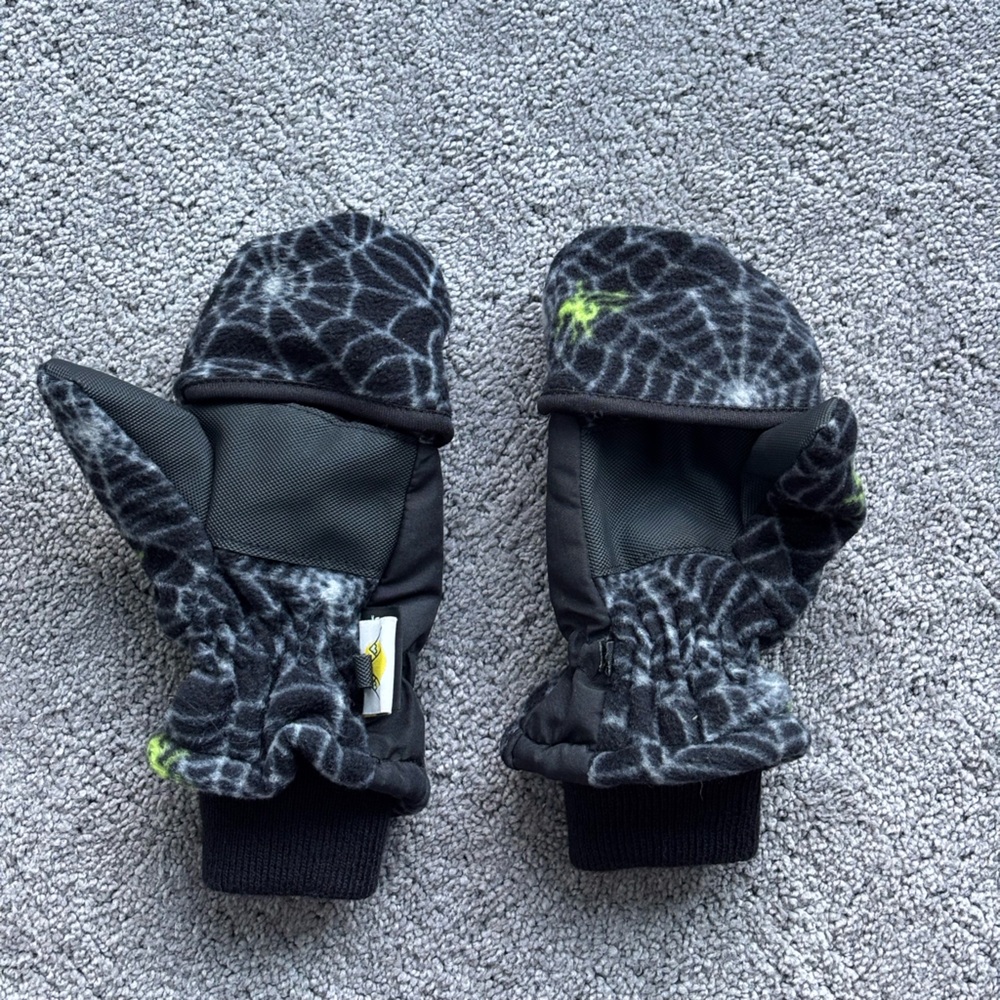 Kids Thinsulate gloves